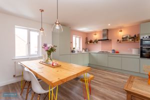 Kitchen/Diner- click for photo gallery